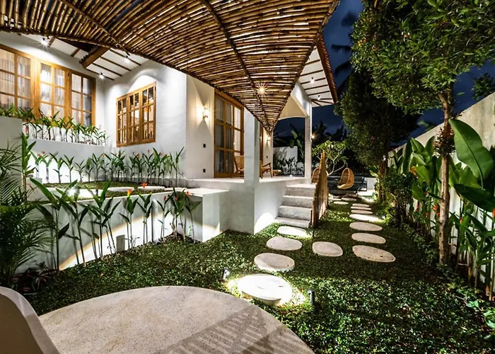 Villa Semiramida By Evdekimi - Elegant 2br With Pool, Open-air Bath, Patio