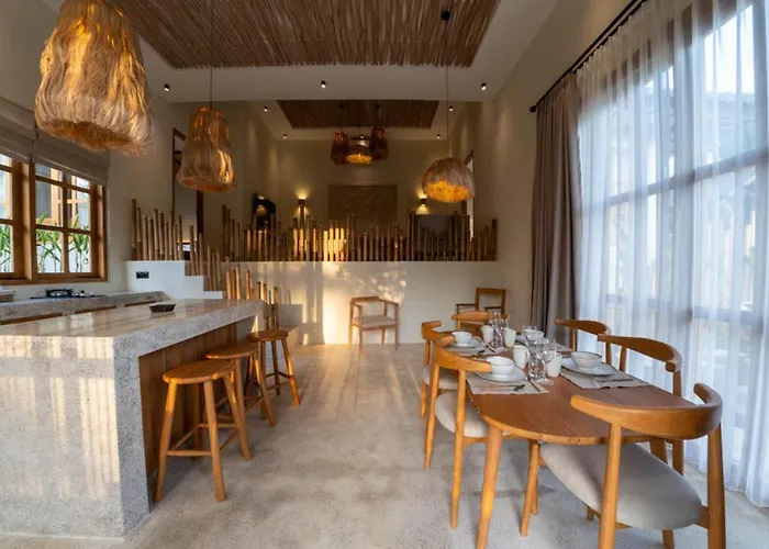 Semiramida By Evdekimi - Elegant 2br With Pool, Open-air Bath, Patio Ubud